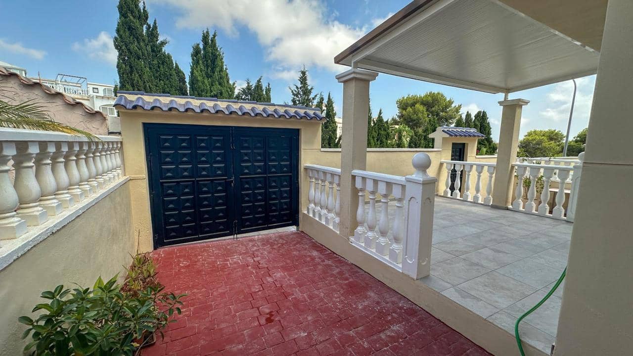 3 quarto Casa em Banda para venda em San Miguel de Salinas com piscina - 345 000 € (Ref: 9166828)