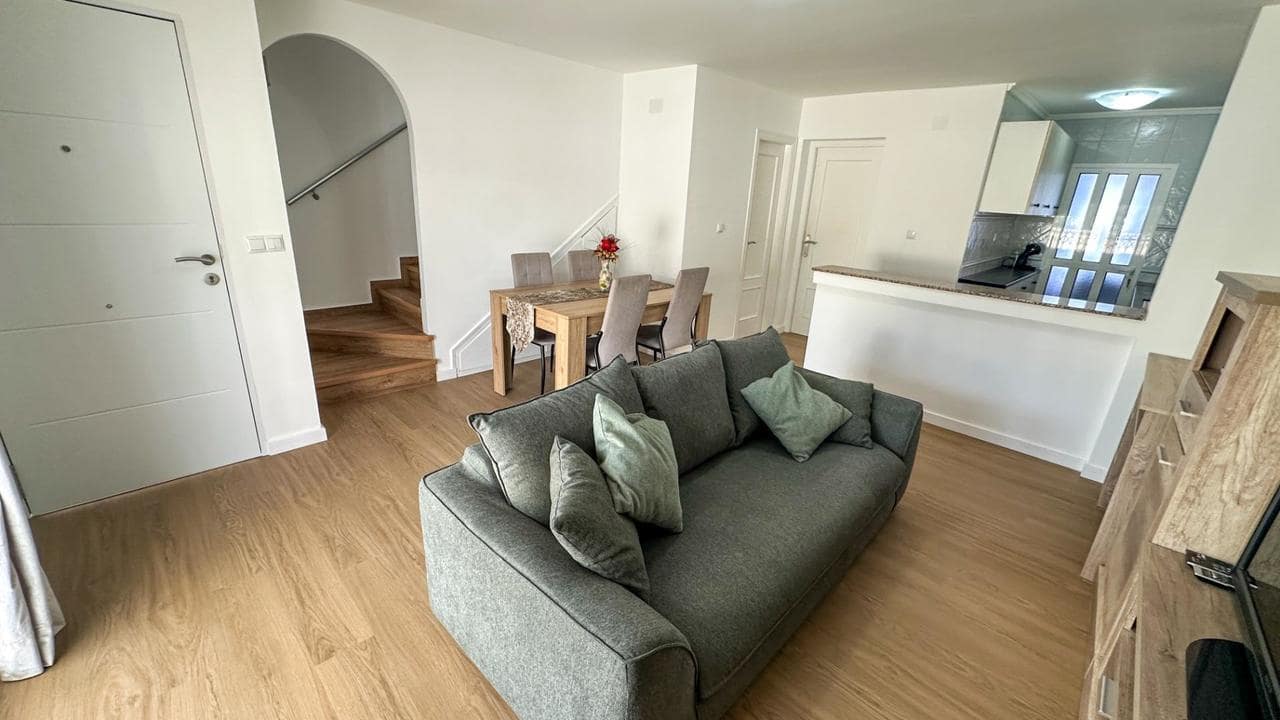 3 quarto Casa em Banda para venda em San Miguel de Salinas com piscina - 345 000 € (Ref: 9166828)