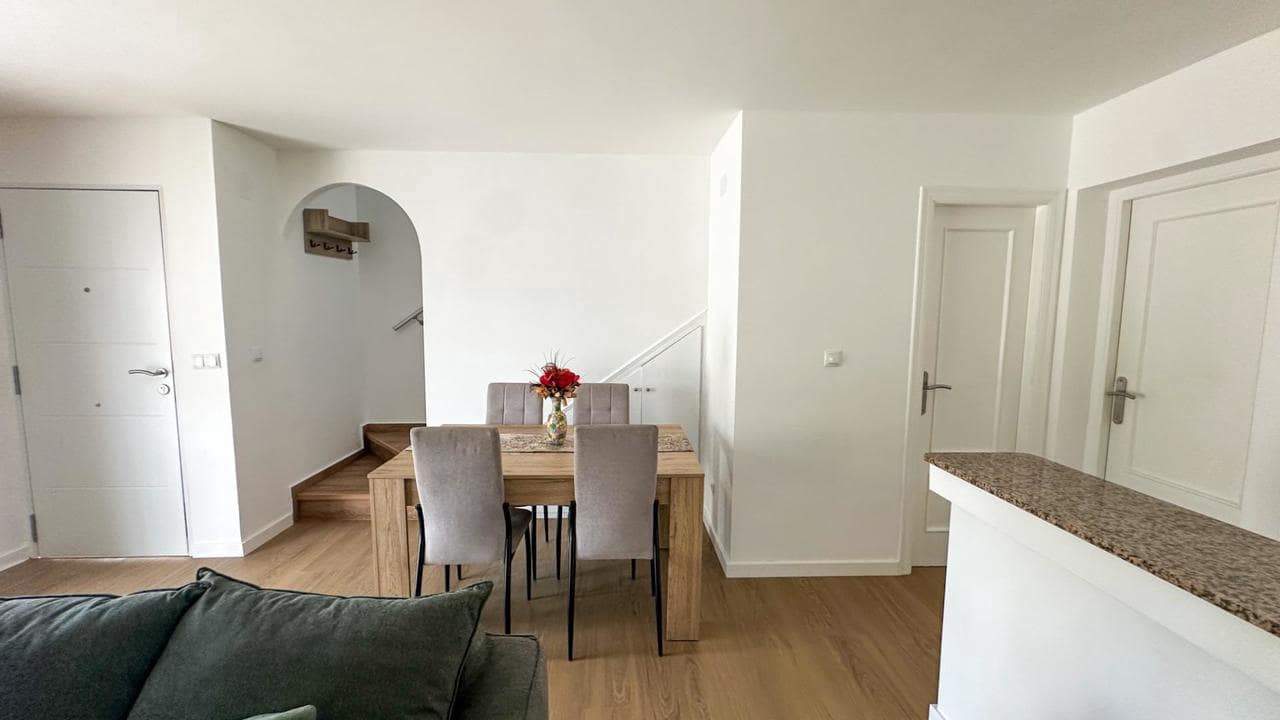 3 quarto Casa em Banda para venda em San Miguel de Salinas com piscina - 345 000 € (Ref: 9166828)