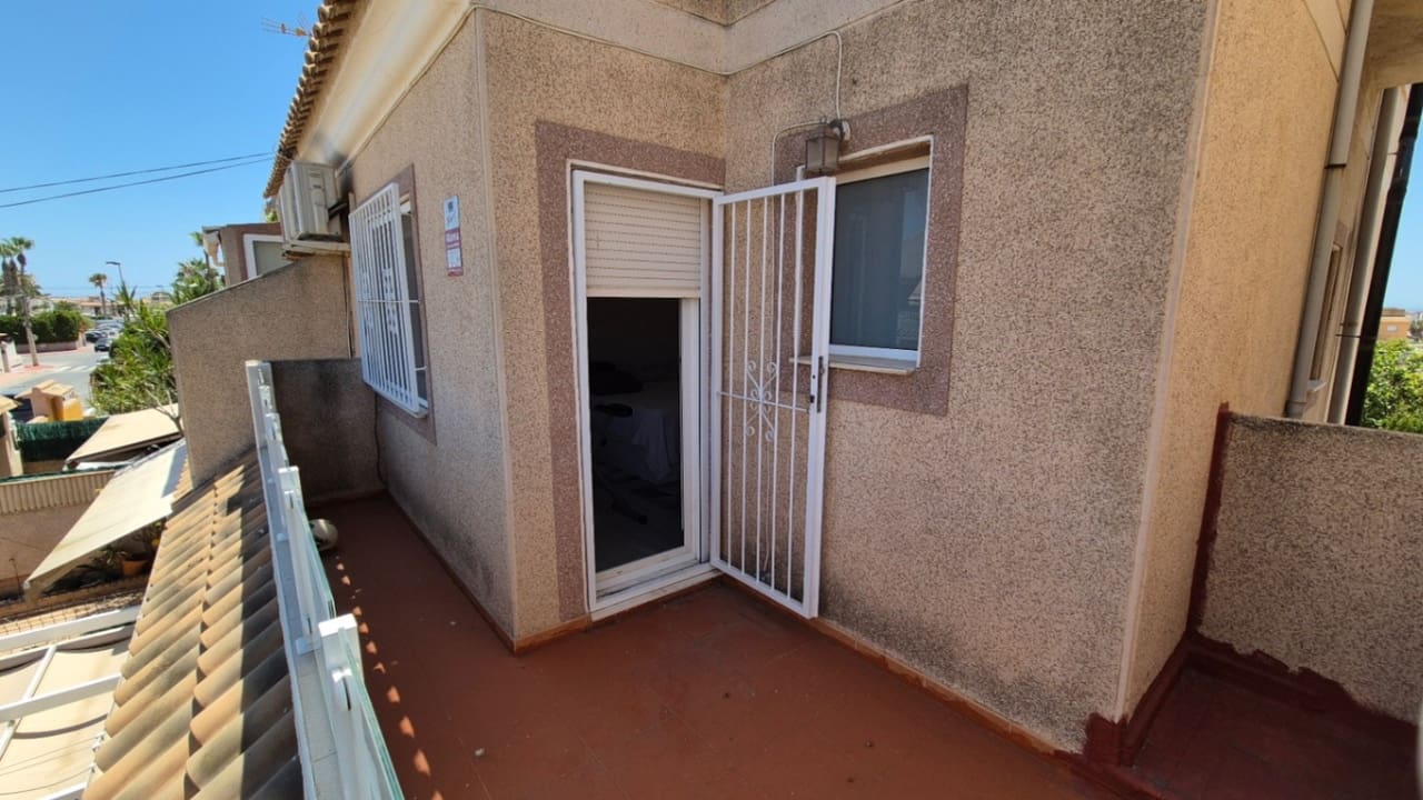 3 Zimmer Haus zu verkaufen in Torrevieja - 235.000 € (Ref: 9166834)