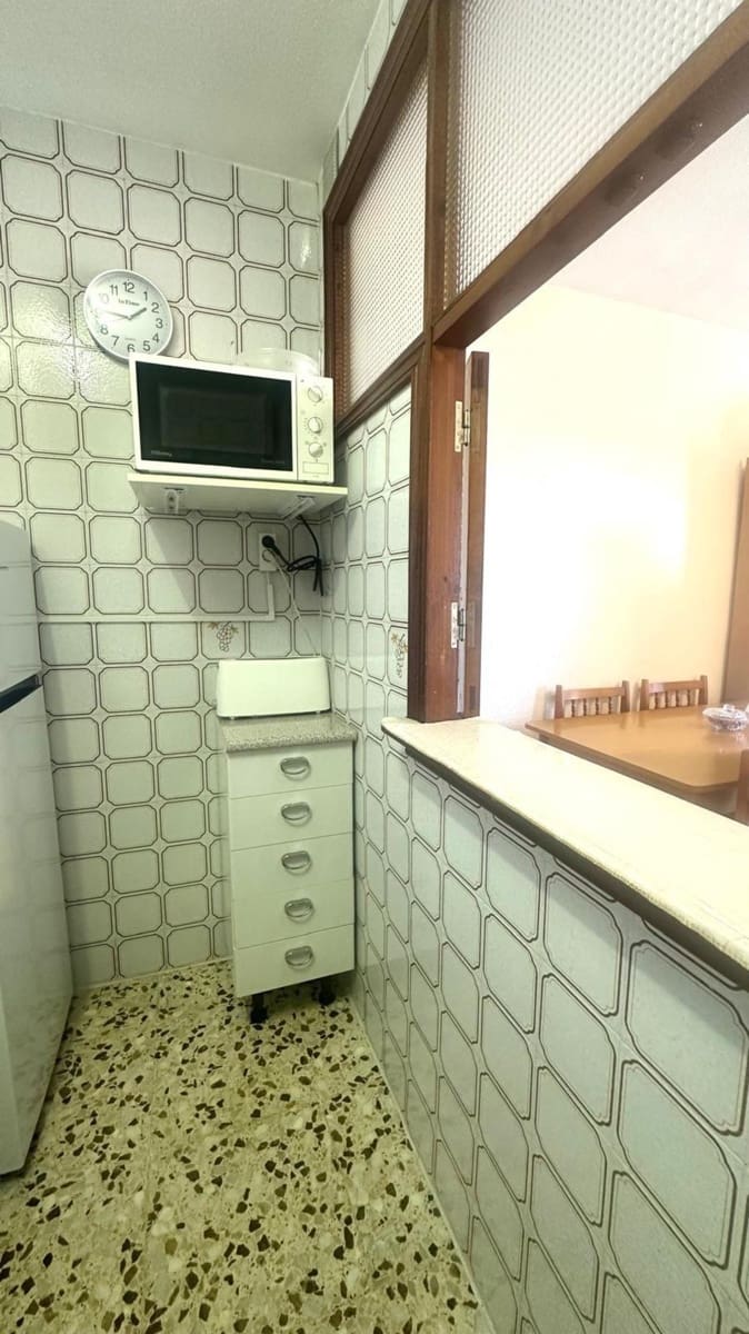 Apartamento de 3 habitaciones en Torrevieja en venta con piscina - 199.900 € (Ref: 9167260)