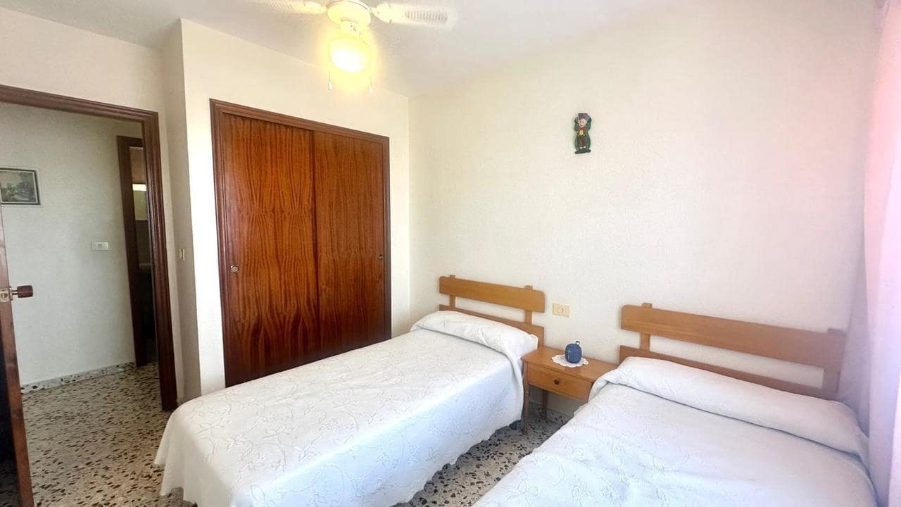 Apartamento de 3 habitaciones en Torrevieja en venta con piscina - 199.900 € (Ref: 9167260)