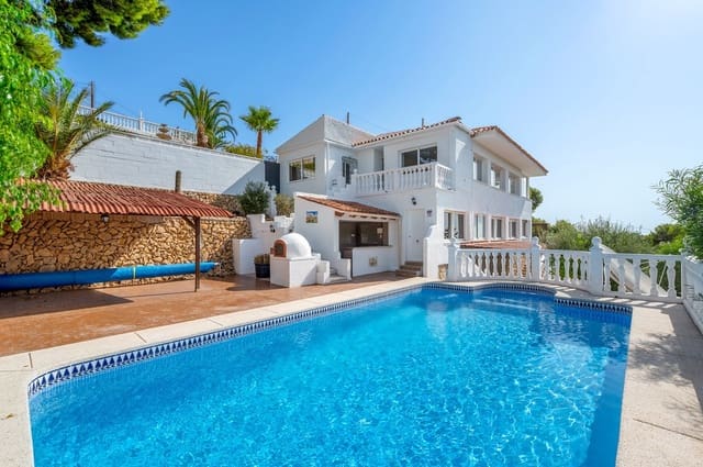 5 soveværelse Villa til salg i La Nucia Pueblo  , La Nucia med swimmingpool - € 490.000 (Ref: 9171189)
