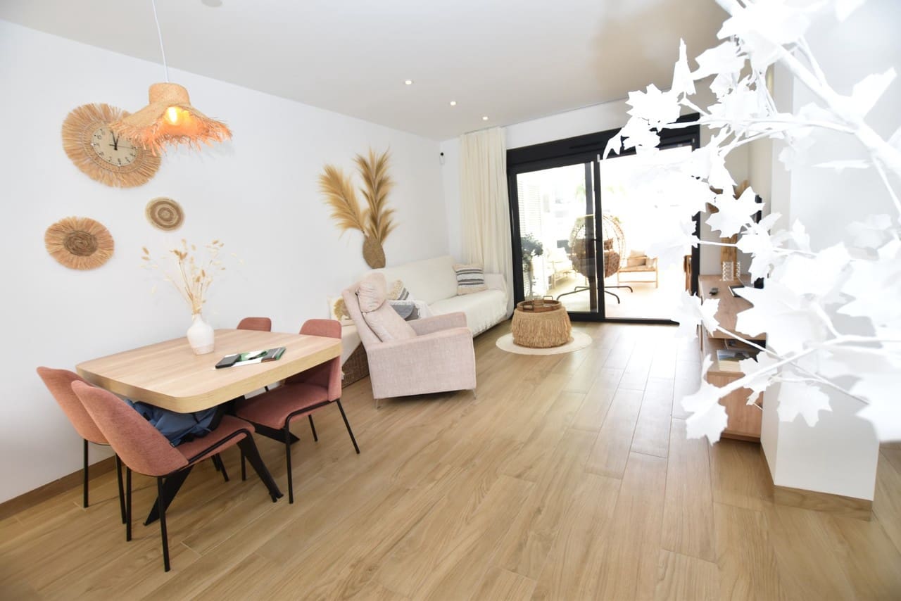 Apartamento de 2 habitaciones en Torrevieja en venta - 299.995 € (Ref: 9171191)