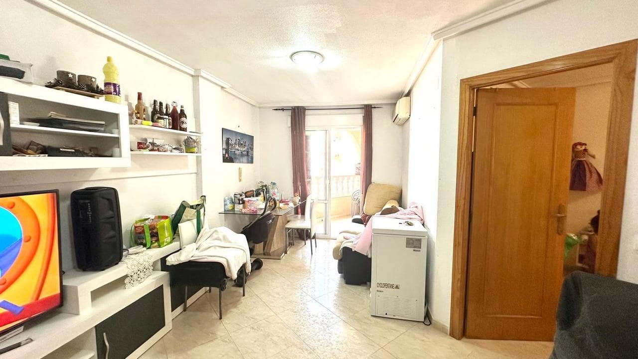 2 quarto Apartamento para venda em Torrevieja com piscina - 139 900 € (Ref: 9176239)