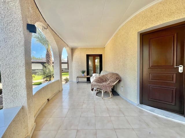 4 bedroom Villa for sale in El Molino, Torrevieja - € 590,000 (Ref: 9177673)