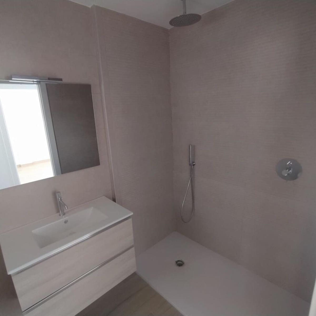 3 soverom Villa til salgs i Torrevieja med svømmebasseng - € 640 000 (Ref: 9186700)