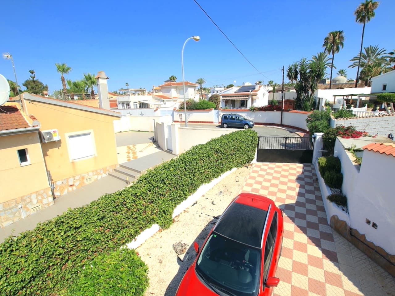 3 makuuhuone Huvila myytävänä paikassa Ciudad Quesada mukana uima-altaan - 399 950 € (Ref: 9186705)