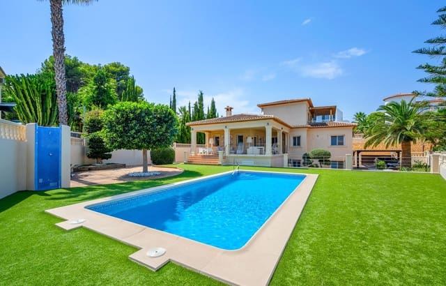 5 soveværelse Villa til salg i Benissa med swimmingpool garage - € 1.690.000 (Ref: 9190889)