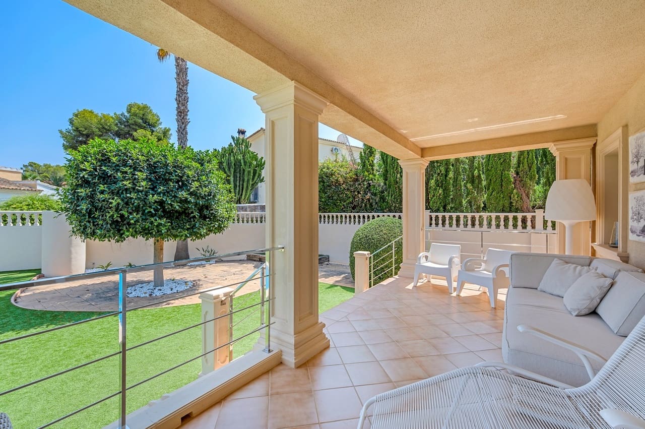 5 soveværelse Villa til salg i Benissa med swimmingpool garage - € 1.690.000 (Ref: 9190889)