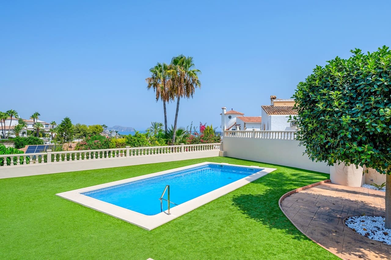 5 soveværelse Villa til salg i Benissa med swimmingpool garage - € 1.690.000 (Ref: 9190889)