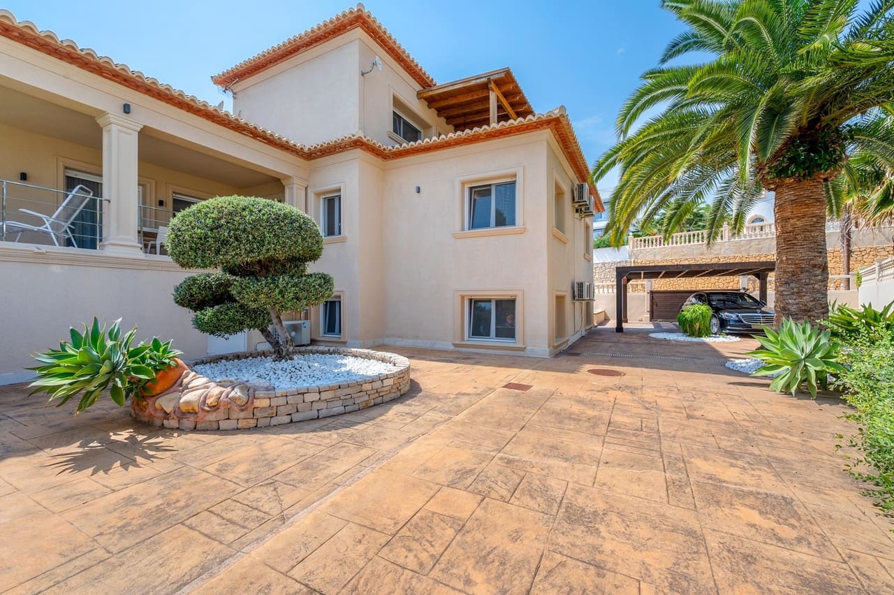 5 soveværelse Villa til salg i Benissa med swimmingpool garage - € 1.690.000 (Ref: 9190889)