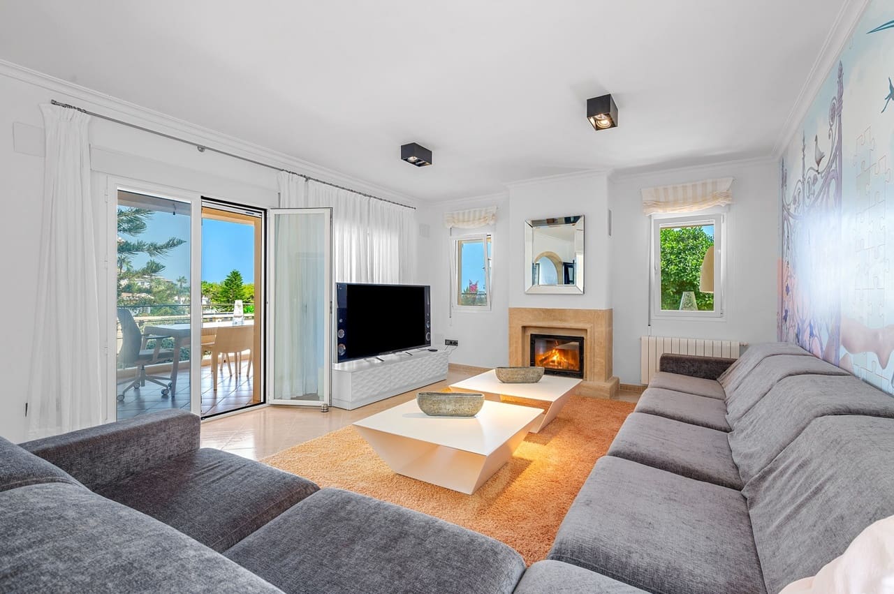 5 soveværelse Villa til salg i Benissa med swimmingpool garage - € 1.690.000 (Ref: 9190889)