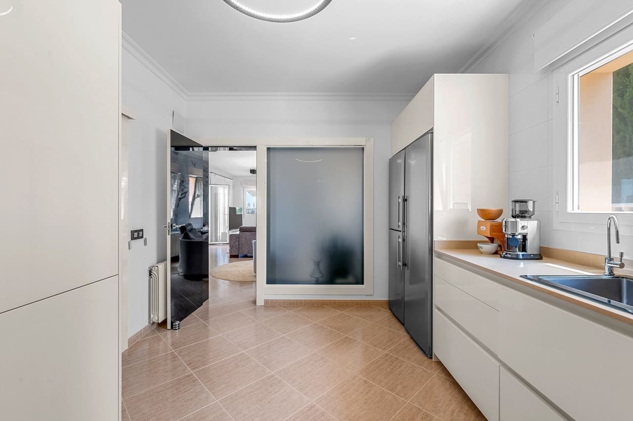 5 soveværelse Villa til salg i Benissa med swimmingpool garage - € 1.690.000 (Ref: 9190889)