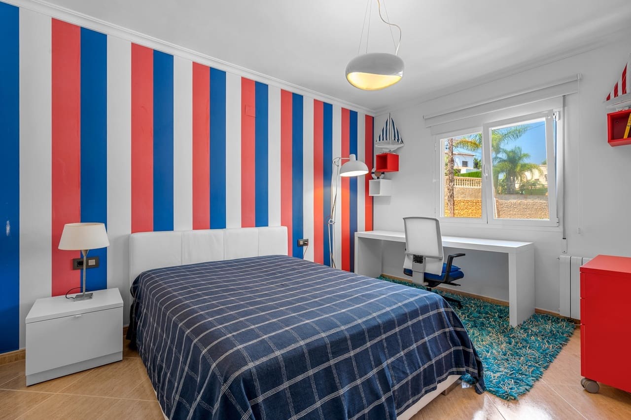 5 soveværelse Villa til salg i Benissa med swimmingpool garage - € 1.690.000 (Ref: 9190889)