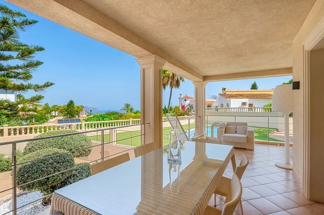 5 soveværelse Villa til salg i Benissa med swimmingpool garage - € 1.690.000 (Ref: 9190889)