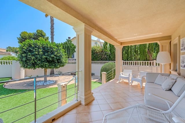 5 soveværelse Villa til salg i Benissa med swimmingpool garage - € 1.690.000 (Ref: 9190889)