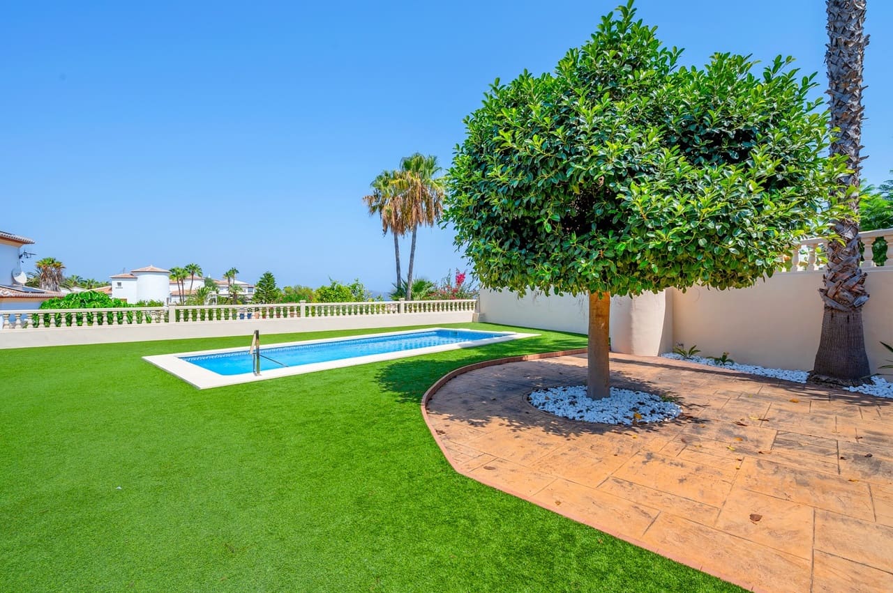 5 soveværelse Villa til salg i Benissa med swimmingpool garage - € 1.690.000 (Ref: 9190889)