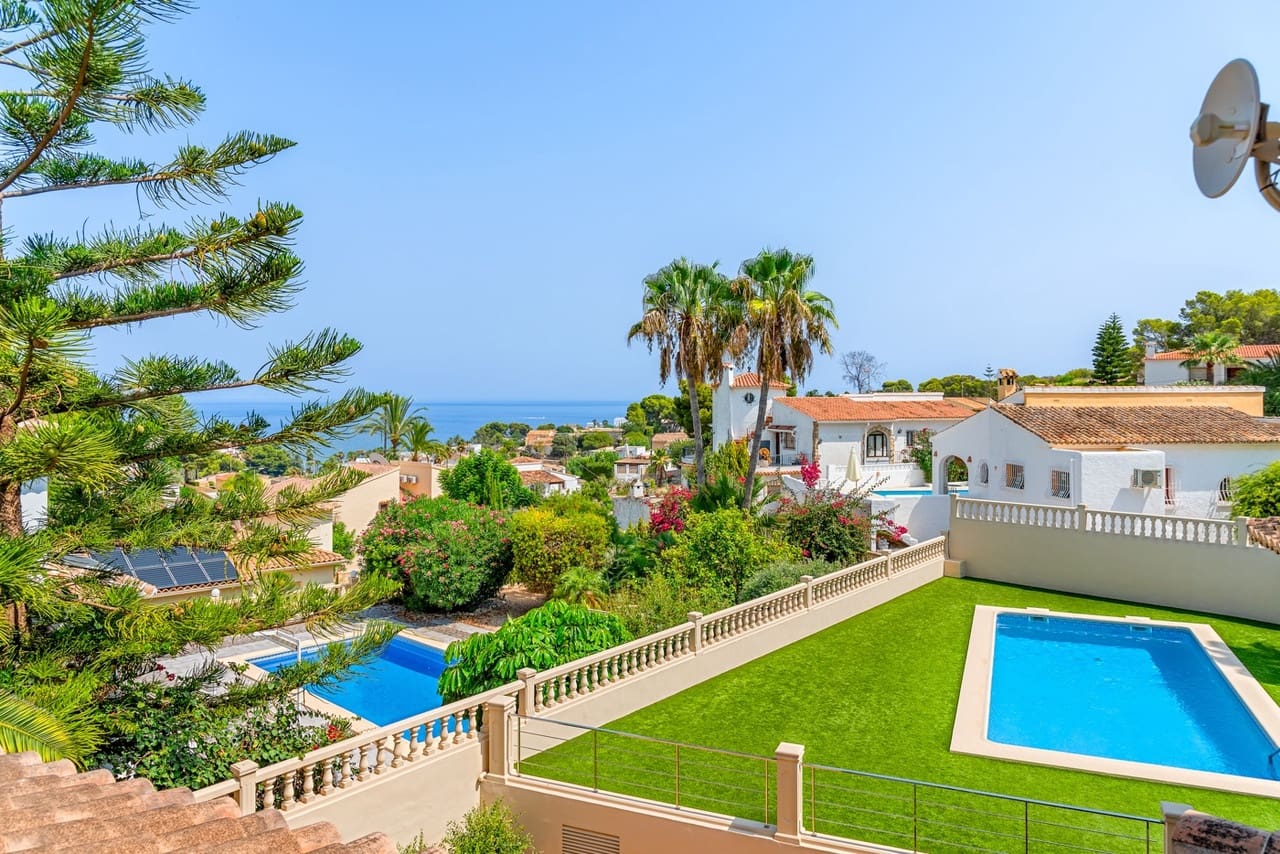 5 soveværelse Villa til salg i Benissa med swimmingpool garage - € 1.690.000 (Ref: 9190889)