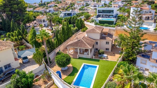 5 soveværelse Villa til salg i Benissa med swimmingpool garage - € 1.690.000 (Ref: 9190889)
