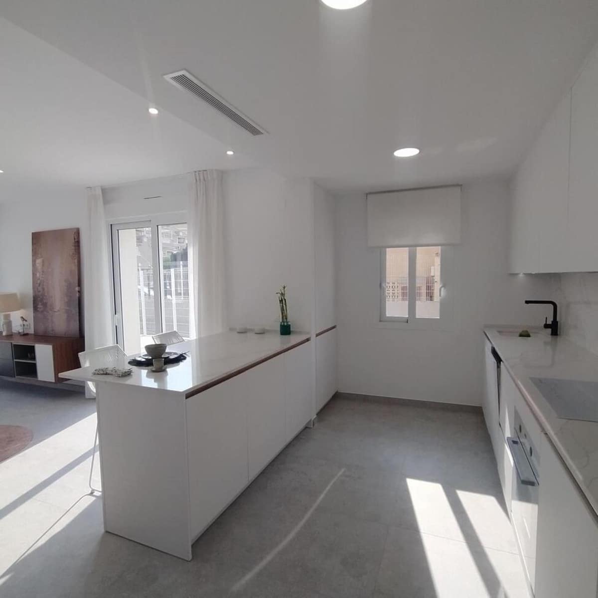 3 makuuhuone Huoneisto myytävänä paikassa Torrevieja mukana uima-altaan - 349 900 € (Ref: 9192111)