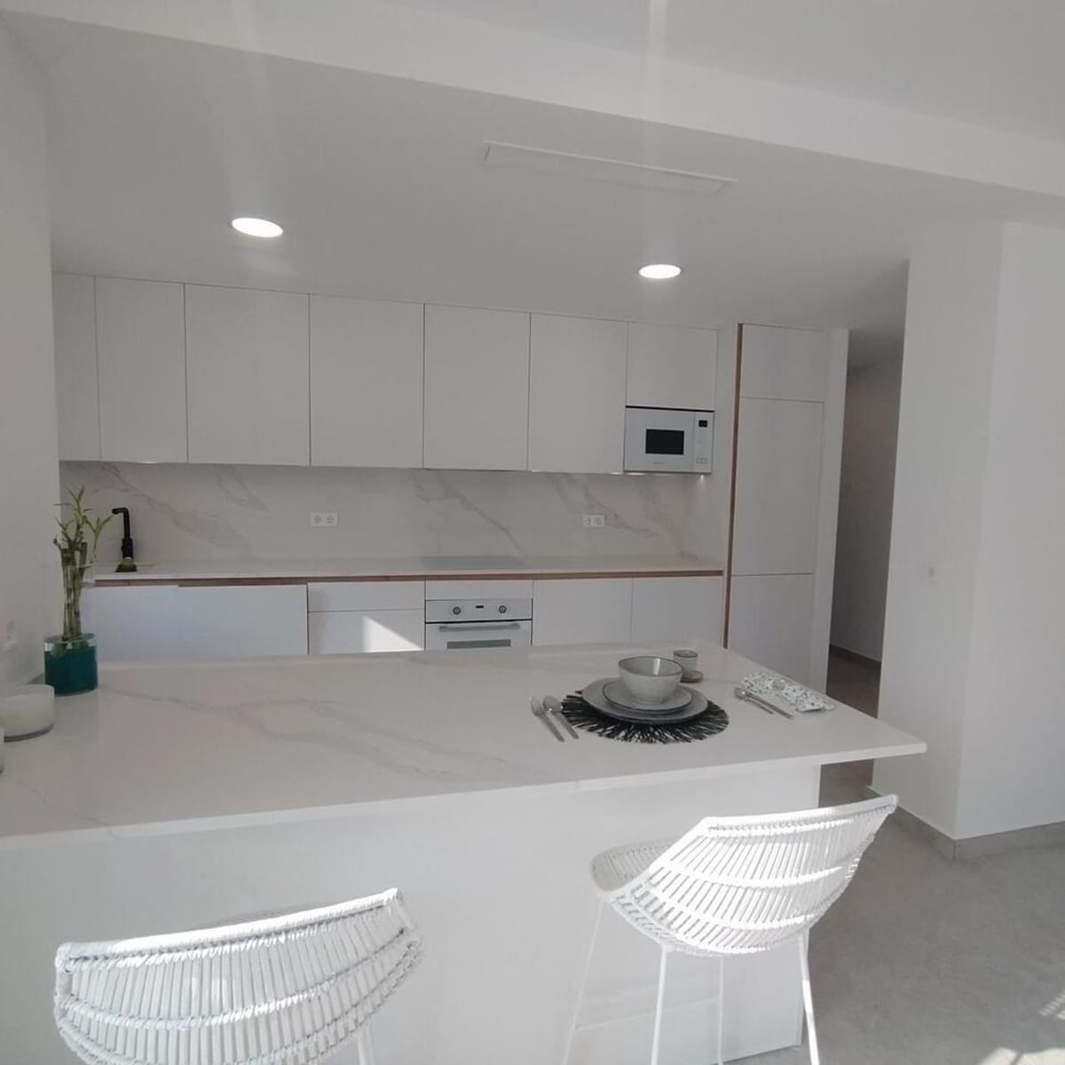 3 makuuhuone Huoneisto myytävänä paikassa Torrevieja mukana uima-altaan - 349 900 € (Ref: 9192111)