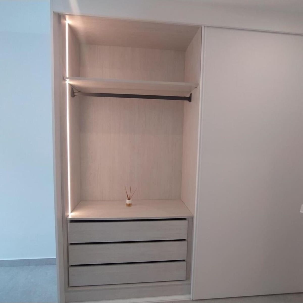 3 makuuhuone Huoneisto myytävänä paikassa Torrevieja mukana uima-altaan - 349 900 € (Ref: 9192111)