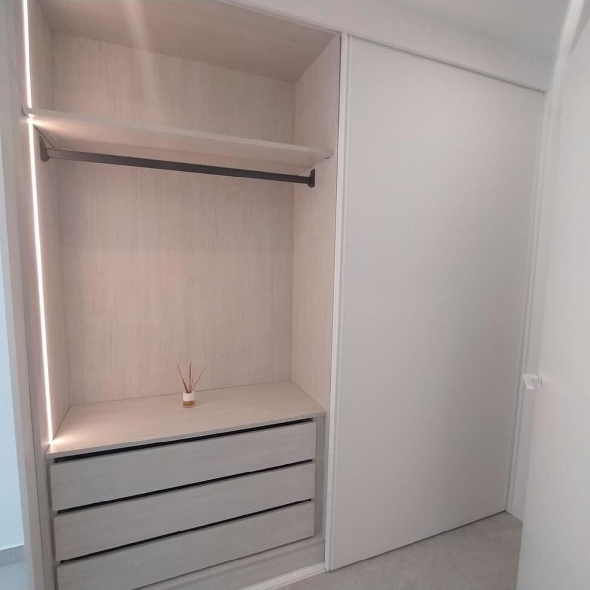 3 makuuhuone Huoneisto myytävänä paikassa Torrevieja mukana uima-altaan - 349 900 € (Ref: 9192111)