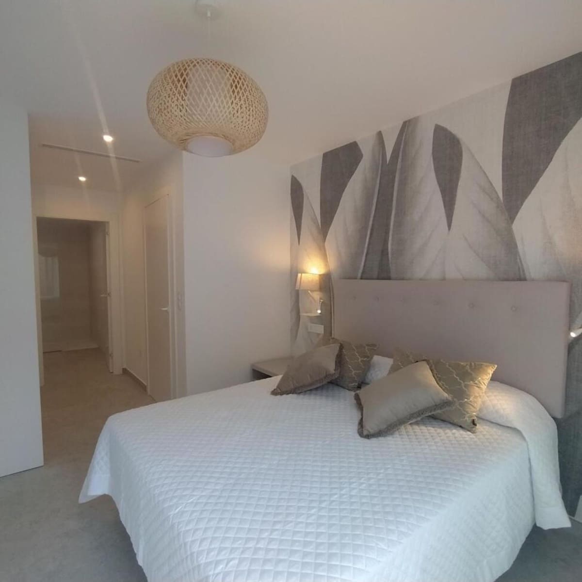 3 makuuhuone Huoneisto myytävänä paikassa Torrevieja mukana uima-altaan - 349 900 € (Ref: 9192111)