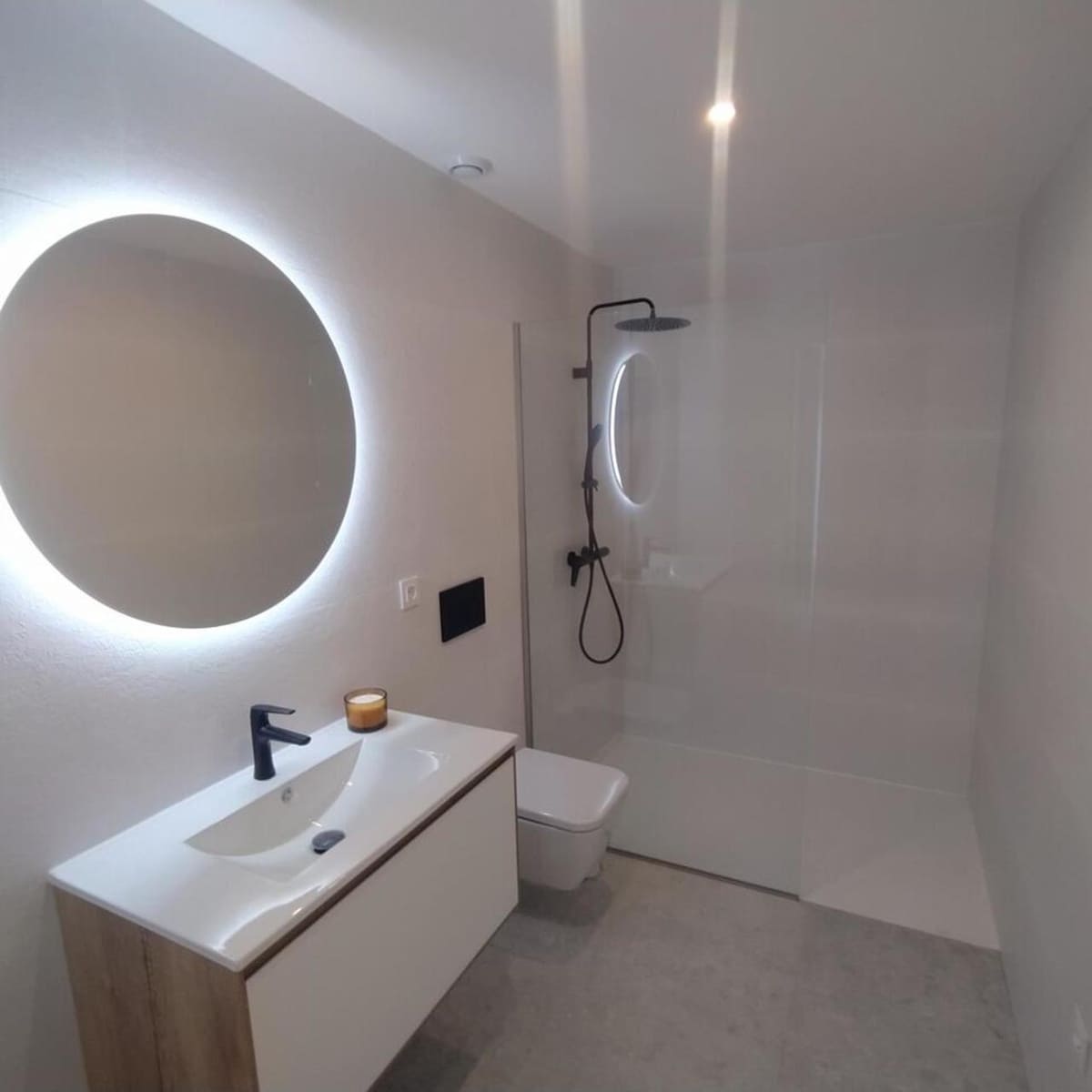 3 makuuhuone Huoneisto myytävänä paikassa Torrevieja mukana uima-altaan - 349 900 € (Ref: 9192111)