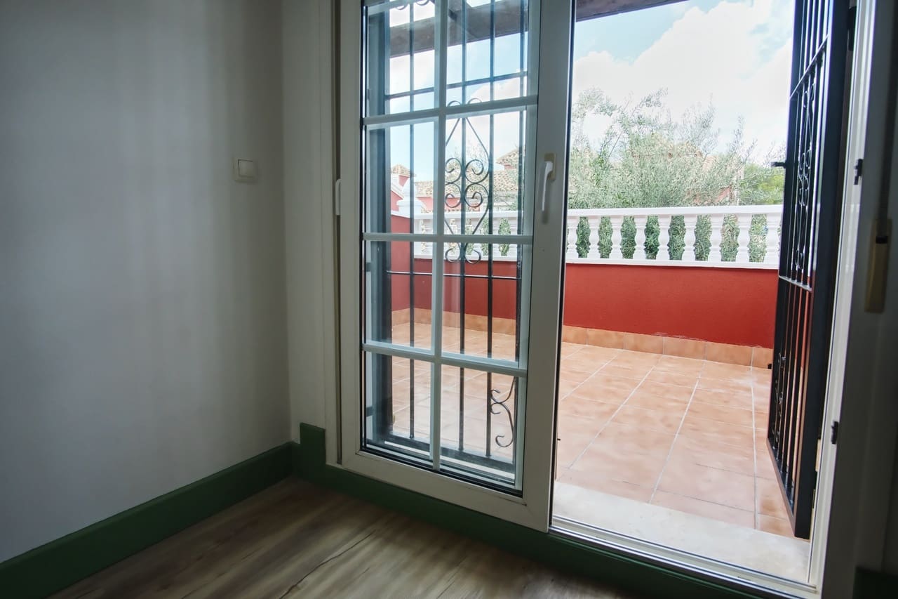 3 slaapkamer Villa te koop in Orihuela Costa - € 239.000 (Ref: 9193577)