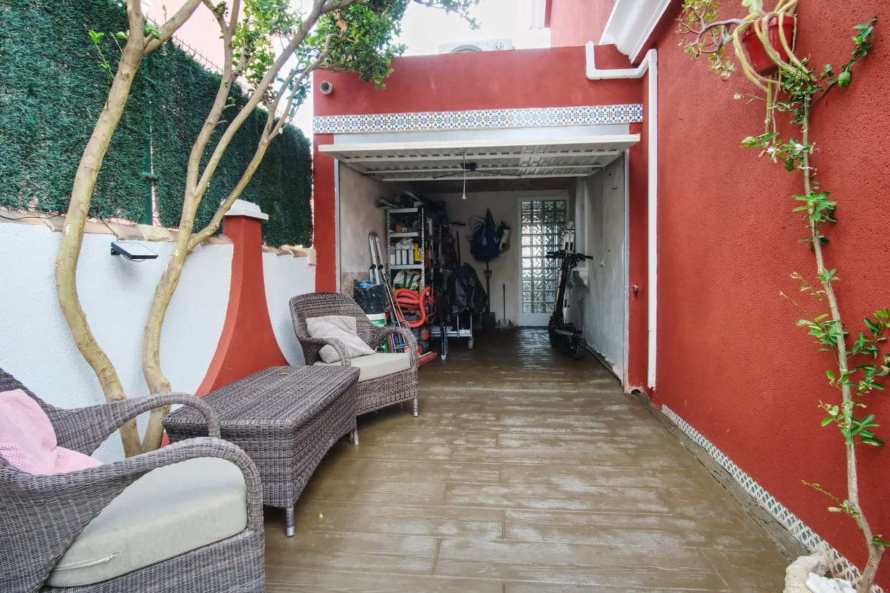 3 slaapkamer Villa te koop in Orihuela Costa - € 239.000 (Ref: 9193577)