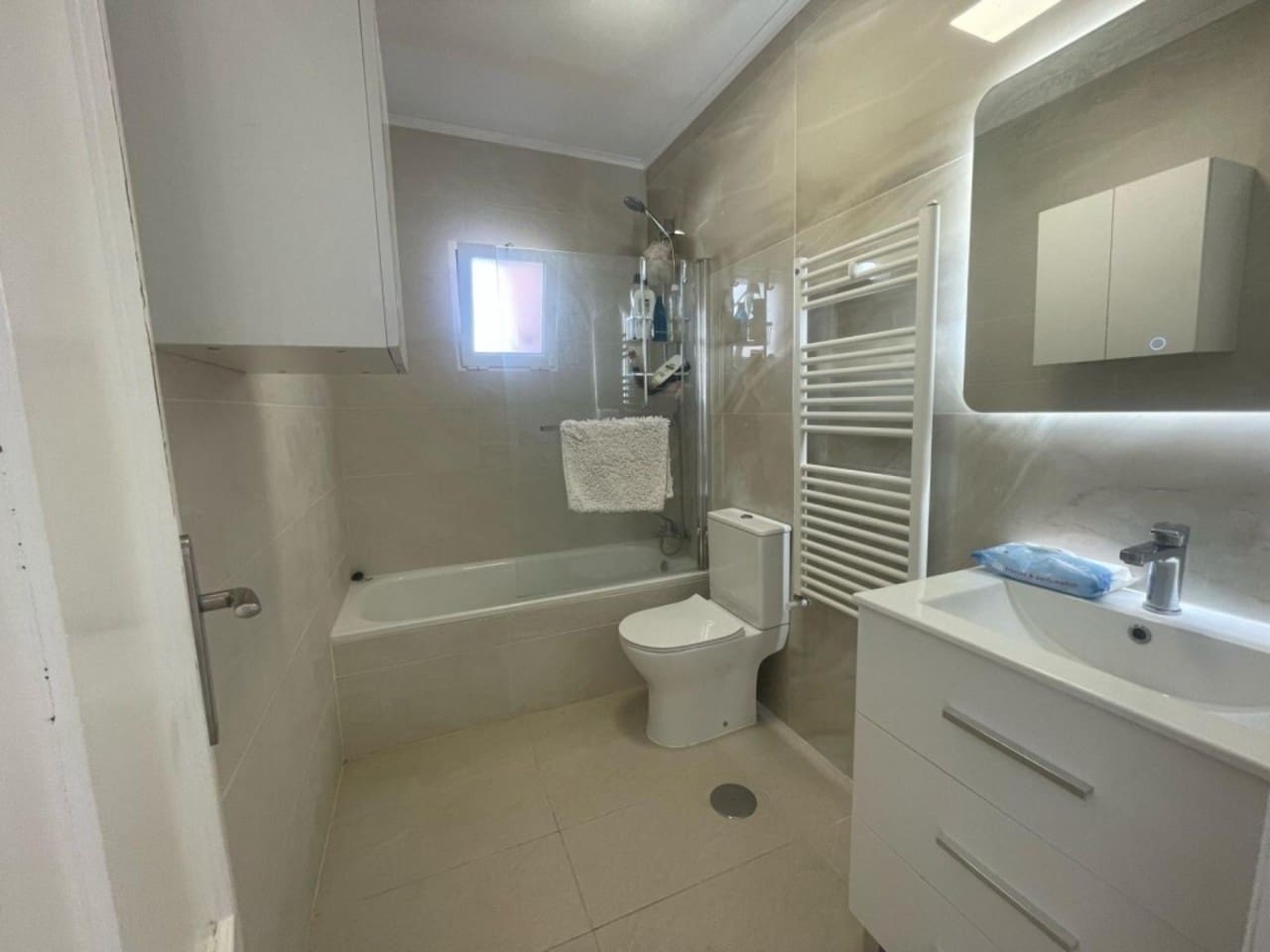 5 bedroom Villa for sale in Playa Flamenca - € 349,000 (Ref: 9195336)