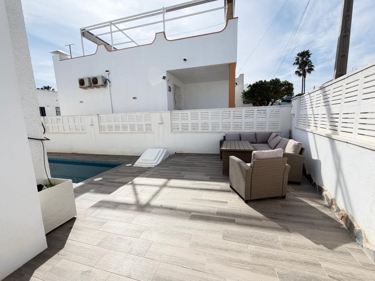 2 slaapkamer Villa te koop in Villamartin met zwembad - € 255.000 (Ref: 9197557)