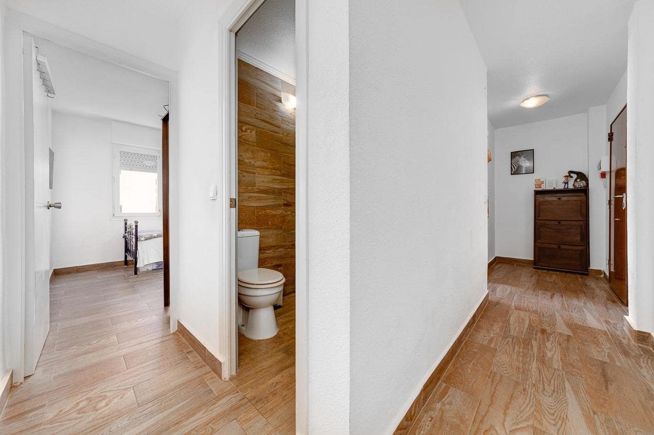 3 sovrum Lägenhet till salu i Torrevieja - 275 000 € (Ref: 9197560)