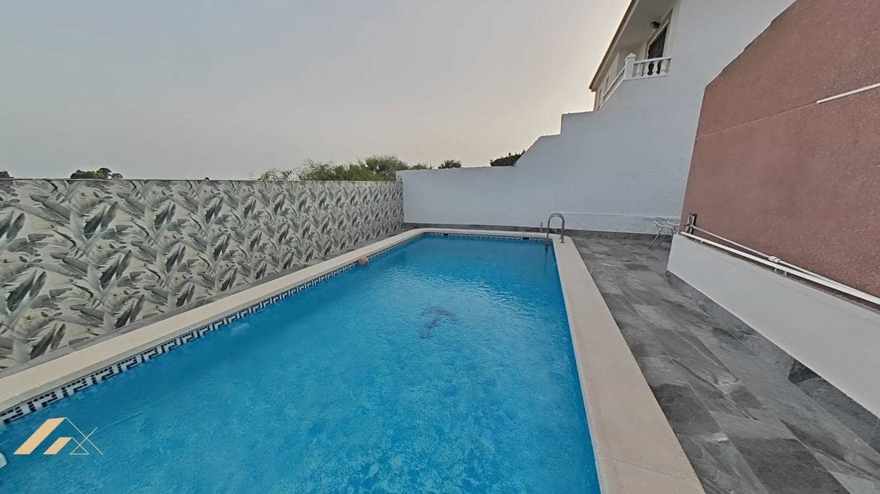 3 quarto Moradia para venda em Torrevieja - 324 500 € (Ref: 9204309)