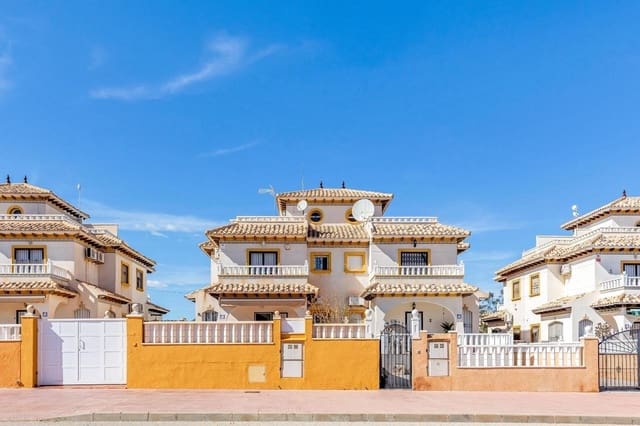 2 bedroom Villa for sale in Dehesa de Campoamor, Orihuela with pool - € 262,500 (Ref: 9208168)