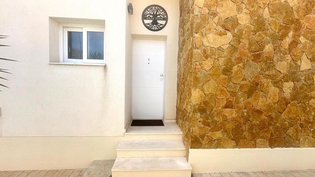 3 soveværelse Villa til salg i El Molino, Torrevieja med swimmingpool - € 749.000 (Ref: 9208170)