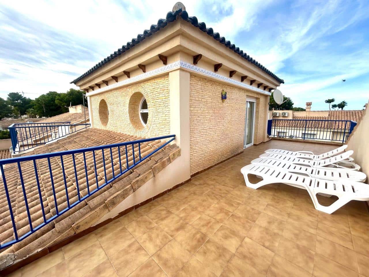 3 soveværelse Byhus til salg i Campoamor - € 355.000 (Ref: 9209098)