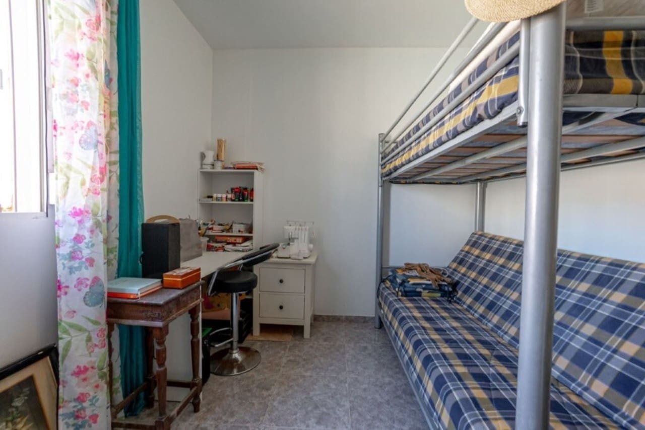 5 sypialnia Dom na sprzedaż w Torrevieja z basenem - 399 000 € (Ref: 9217310)