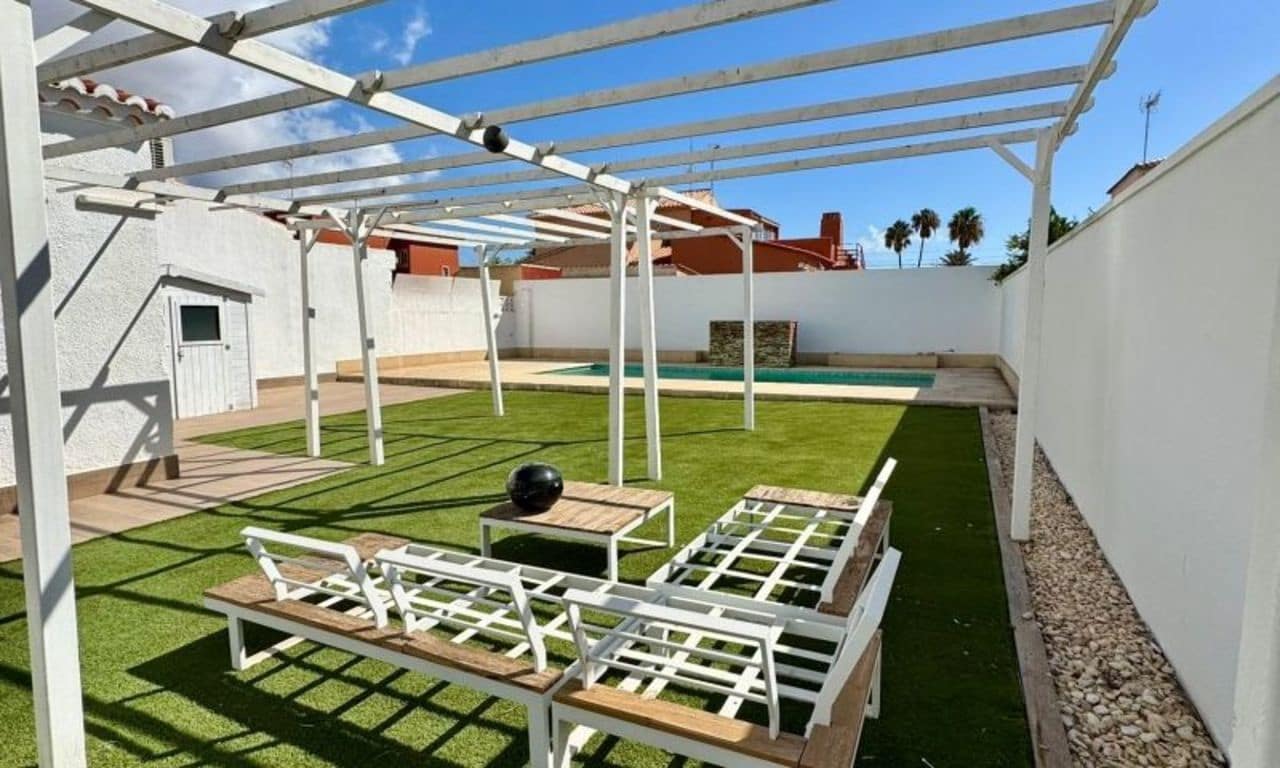 2 soveværelse Villa til salg i Torrevieja - € 385.000 (Ref: 9228385)