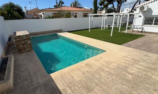 2 bedroom Villa for sale in El Molino, Torrevieja - € 385,000 (Ref: 9228385)