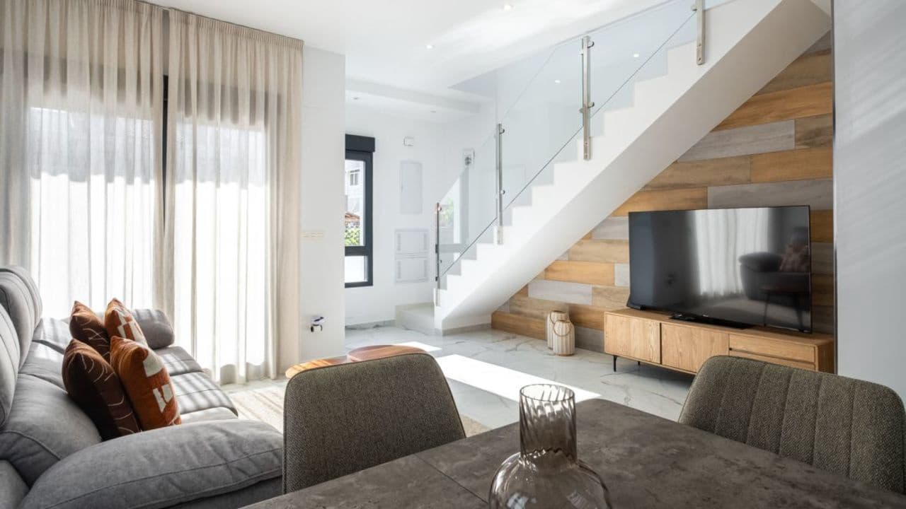 3 sovrum Villa till salu i Torrevieja - 385 000 € (Ref: 9228387)