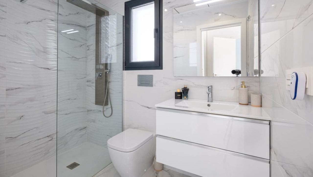 3 sovrum Villa till salu i Torrevieja - 385 000 € (Ref: 9228387)