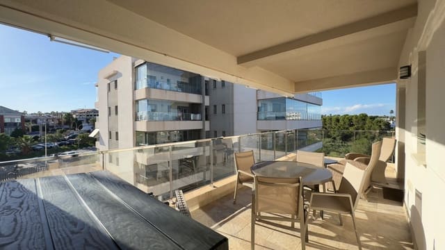 2 bedroom Apartment for sale in Dehesa de Campoamor, Orihuela - € 215,000 (Ref: 9228388)
