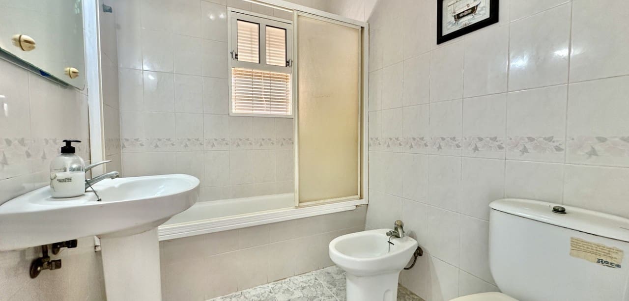 2 soveværelse Lejlighed til salg i Orihuela Costa - € 139.000 (Ref: 9230397)