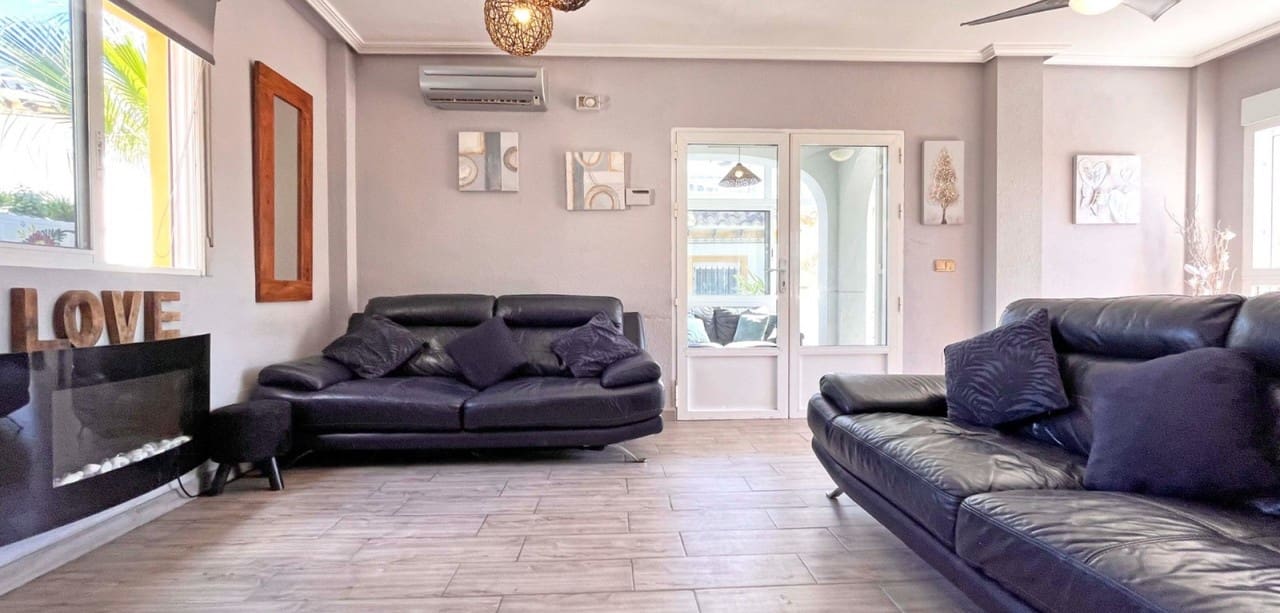 4 slaapkamer Villa te koop in Orihuela Costa - € 399.990 (Ref: 9239690)