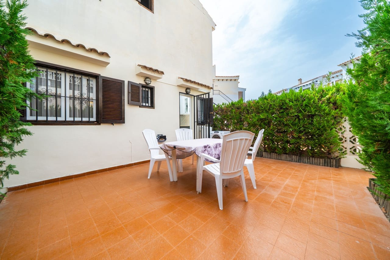 2 soverom Bungalow til salgs i Torrevieja med svømmebasseng - € 180 000 (Ref: 9246424)