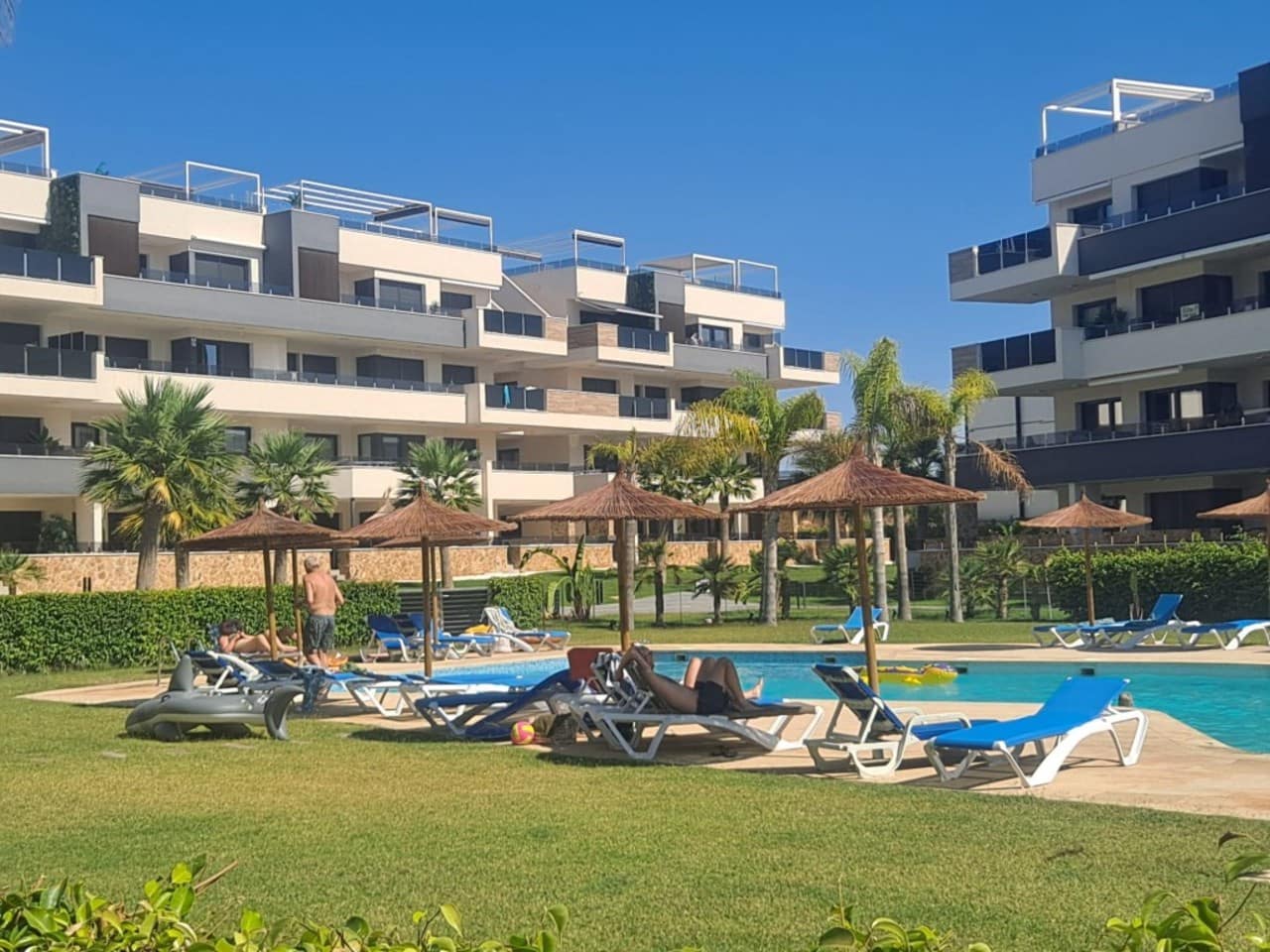 2 bedroom Apartment for sale in Playa Flamenca - € 339,000 (Ref: 9254785)
