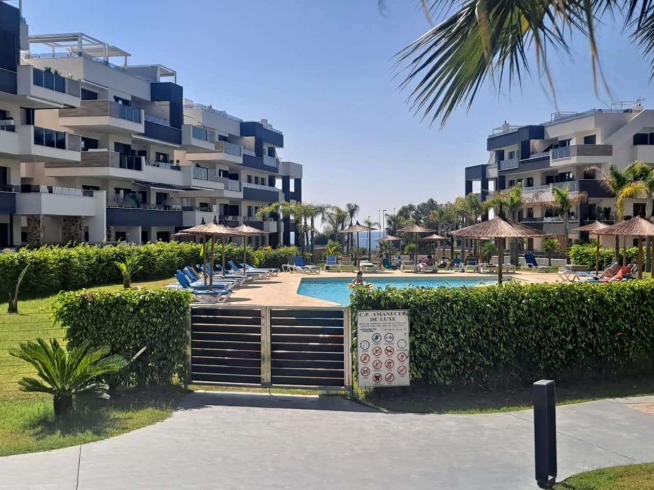 2 bedroom Apartment for sale in Playa Flamenca - € 339,000 (Ref: 9254785)
